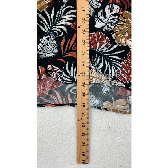 Breezy Men’s Size Large Hawaiian Shirt Short Sleeve Tropical Button Front Casual - Picture 10 of 12